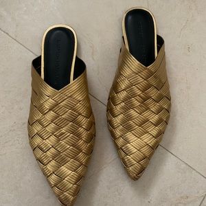 Sigerson Morrison Women’s Dava Pointed Mules, Gold, 7.5 size